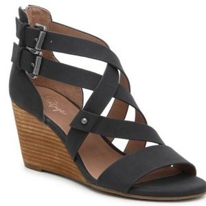 Crown Vintage Black wedges